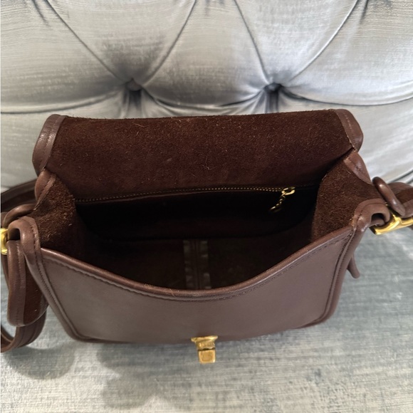 Vintage Coach Legacy Small Flap Field Bag 9965 in Mahogany with HangTag - Picture 11 of 14